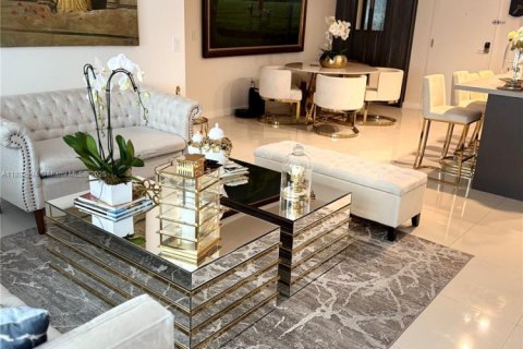 Condo in Doral, Florida, 2 bedrooms  № 1931983 - photo 30