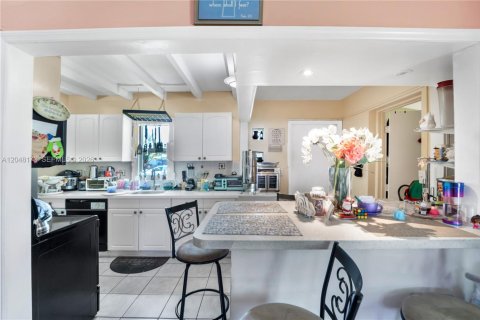 Casa en venta en Hollywood, Florida, 3 dormitorios, 150.59 m2 № 2244133 - foto 8