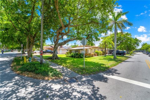 Casa en venta en Hollywood, Florida, 3 dormitorios, 150.59 m2 № 2244133 - foto 28