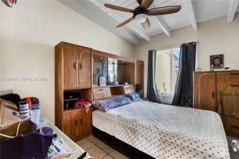 Casa en venta en Hollywood, Florida, 3 dormitorios, 150.59 m2 № 2244133 - foto 17