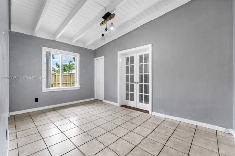 Casa en venta en Hollywood, Florida, 3 dormitorios, 150.59 m2 № 2244133 - foto 12