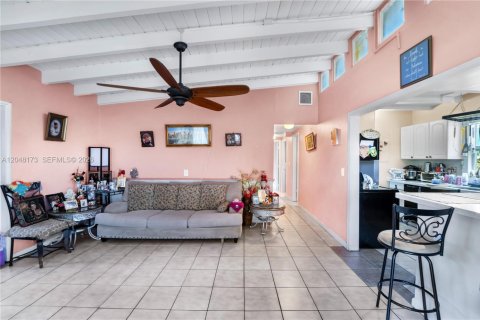 Casa en venta en Hollywood, Florida, 3 dormitorios, 150.59 m2 № 2244133 - foto 7
