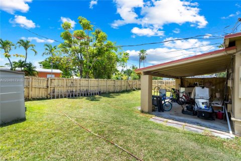 Casa en venta en Hollywood, Florida, 3 dormitorios, 150.59 m2 № 2244133 - foto 22