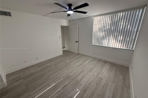 Copropriété à louer à Davie, Floride: 2 chambres, 89.19 m2 № 1999167 - photo 13