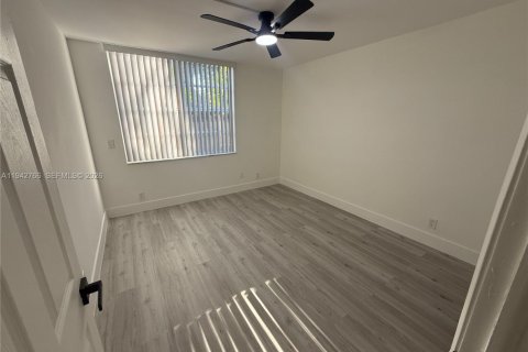 Copropriété à louer à Davie, Floride: 2 chambres, 89.19 m2 № 1999167 - photo 9