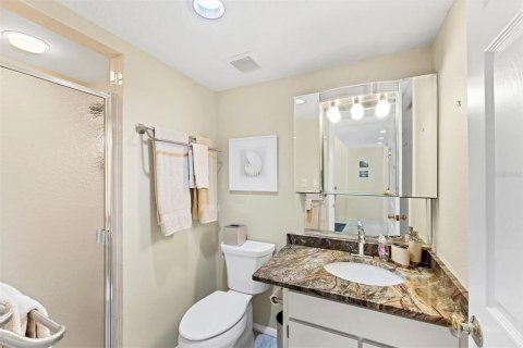 Condo in Englewood, Florida, 2 bedrooms  № 1746810 - photo 22