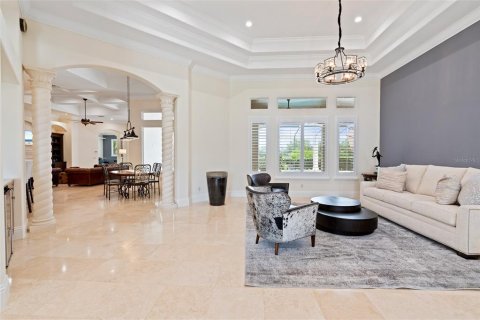 House in Windermere, Florida 5 bedrooms, 708.01 sq.m. № 1793033 - photo 14