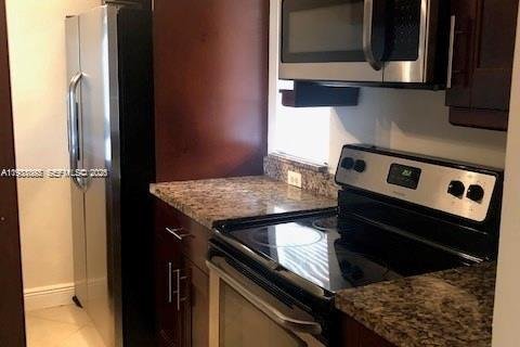 Copropriété à vendre à Coral Springs, Floride: 2 chambres, 71.35 m2 № 1995772 - photo 3