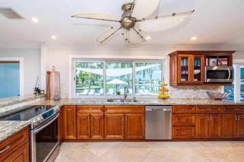 Villa ou maison à louer à Fort Lauderdale, Floride: 5 chambres, 317.08 m2 № 2245717 - photo 8