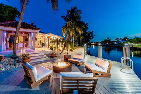 Villa ou maison à louer à Fort Lauderdale, Floride: 5 chambres, 317.08 m2 № 2245717 - photo 3