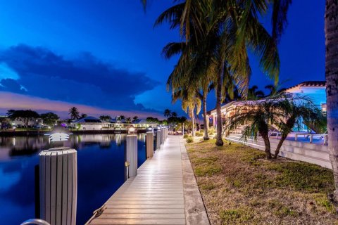 Villa ou maison à louer à Fort Lauderdale, Floride: 5 chambres, 317.08 m2 № 2245717 - photo 7