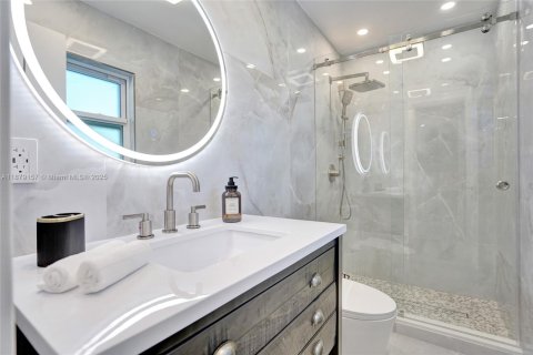 Casa en alquiler en Dania Beach, Florida, 4 dormitorios, 179.3 m2 № 1921214 - foto 21