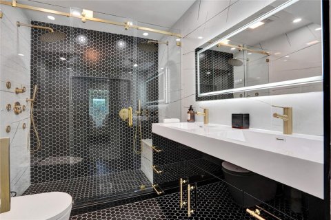 Casa en alquiler en Dania Beach, Florida, 4 dormitorios, 179.3 m2 № 1921214 - foto 8