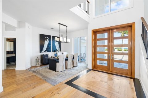 House in Safety Harbor, Florida 5 bedrooms, 928.74 sq.m. № 2106723 - photo 13