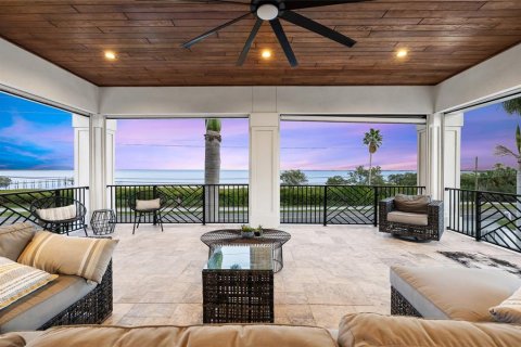 House in Safety Harbor, Florida 5 bedrooms, 928.74 sq.m. № 2106723 - photo 7