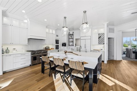 House in Safety Harbor, Florida 5 bedrooms, 928.74 sq.m. № 2106723 - photo 20
