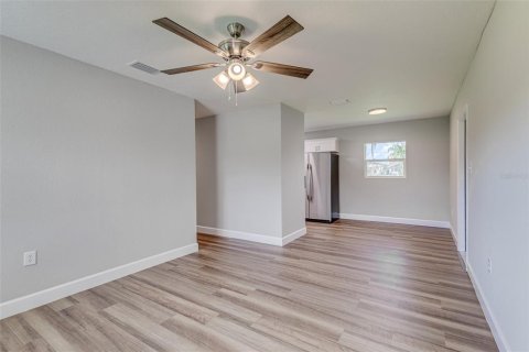 Casa en venta en Bartow, Florida, 3 dormitorios, 80.27 m2 № 1370051 - foto 2