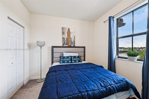 Купить таунхаус в Хайалиа, Флорида 4 спальни, 178.47м2, № 2060804 - фото 28