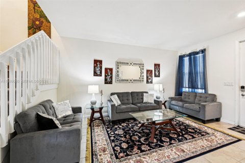 Купить таунхаус в Хайалиа, Флорида 4 спальни, 178.47м2, № 2060804 - фото 11