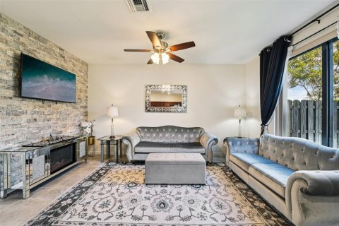 Купить таунхаус в Хайалиа, Флорида 4 спальни, 178.47м2, № 2060804 - фото 13