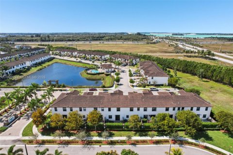 Купить таунхаус в Хайалиа, Флорида 4 спальни, 178.47м2, № 2060804 - фото 7