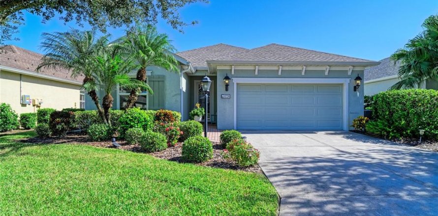 House in Parrish, Florida 2 bedrooms, 146.23 sq.m. № 2429518