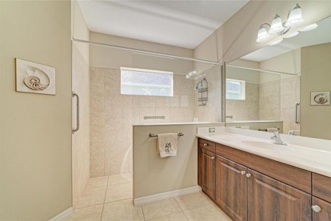 House in Parrish, Florida 2 bedrooms, 146.23 sq.m. № 2429518 - photo 12