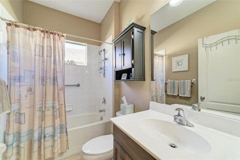 House in Parrish, Florida 2 bedrooms, 146.23 sq.m. № 2429518 - photo 17