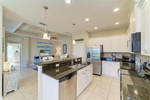 House in Parrish, Florida 2 bedrooms, 146.23 sq.m. № 2429518 - photo 2