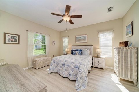 House in Parrish, Florida 2 bedrooms, 146.23 sq.m. № 2429518 - photo 9