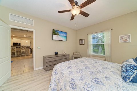 House in Parrish, Florida 2 bedrooms, 146.23 sq.m. № 2429518 - photo 11