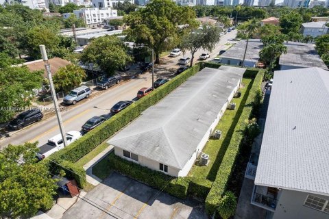 Apartamento en alquiler en Miami, Florida, 1 dormitorio, 53.42 m2 № 1952083 - foto 7