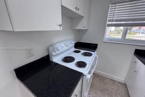 Apartamento en alquiler en Miami, Florida, 1 dormitorio, 53.42 m2 № 1952083 - foto 29