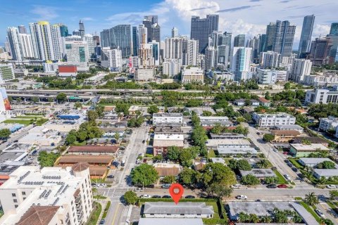 Apartamento en alquiler en Miami, Florida, 1 dormitorio, 53.42 m2 № 1952083 - foto 5