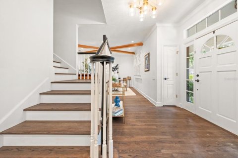 Villa ou maison à vendre à Tampa, Floride: 4 chambres, 277.78 m2 № 2342496 - photo 4