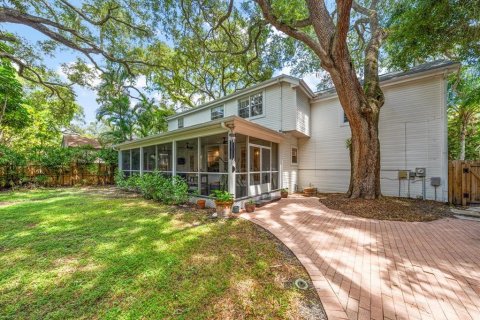 Villa ou maison à vendre à Tampa, Floride: 4 chambres, 277.78 m2 № 2342496 - photo 29