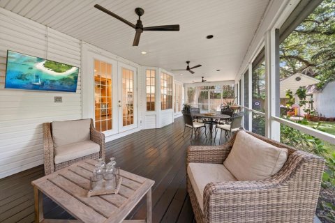 Villa ou maison à vendre à Tampa, Floride: 4 chambres, 277.78 m2 № 2342496 - photo 28