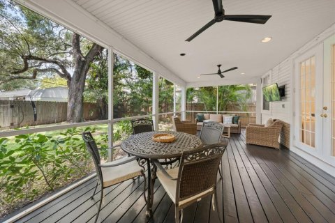 Villa ou maison à vendre à Tampa, Floride: 4 chambres, 277.78 m2 № 2342496 - photo 27
