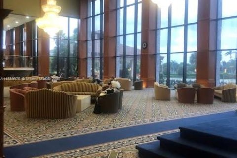 Купить кондоминиум в Пемброк-Пайнс, Флорида 2 спальни, 76.09м2, № 1930826 - фото 11