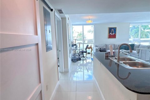 Купить кондоминиум в Майами, Флорида 2 спальни, 94.95м2, № 2048903 - фото 3