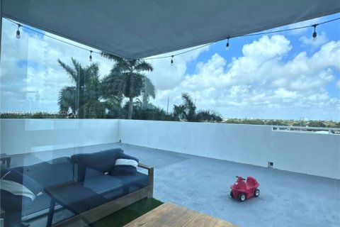 Купить кондоминиум в Майами, Флорида 2 спальни, 94.95м2, № 2048903 - фото 20