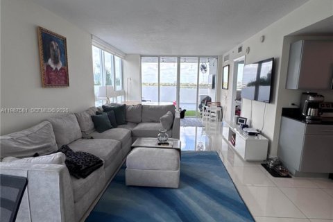 Купить кондоминиум в Майами, Флорида 2 спальни, 94.95м2, № 2048903 - фото 12