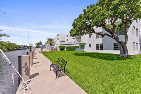 Copropriété à vendre à Pompano Beach, Floride: 2 chambres, 84.54 m2 № 2439383 - photo 5