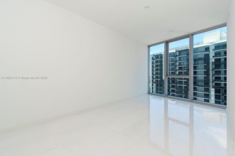 Condo in Miami, Florida, 3 bedrooms  № 1794122 - photo 23
