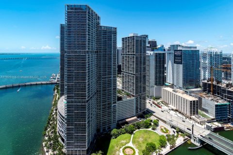 Condo in Miami, Florida, 3 bedrooms  № 1794122 - photo 5