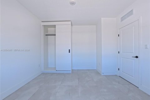 Купить виллу или дом в Флорида-Сити, Флорида 5 спален, 168.15м2, № 2259927 - фото 19