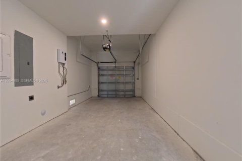 Купить виллу или дом в Флорида-Сити, Флорида 5 спален, 168.15м2, № 2259927 - фото 23