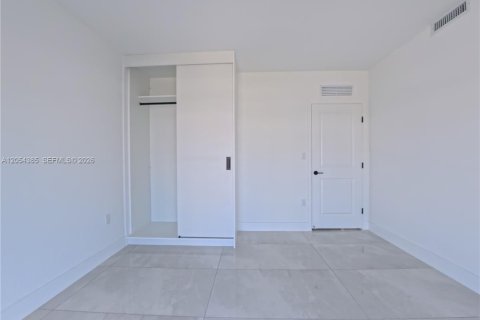 Купить виллу или дом в Флорида-Сити, Флорида 5 спален, 168.15м2, № 2259927 - фото 6