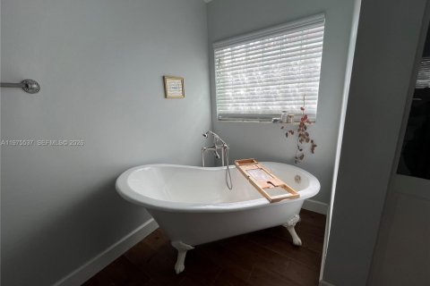 Casa en venta en Pembroke Pines, Florida, 3 dormitorios, 182.83 m2 № 2038538 - foto 14