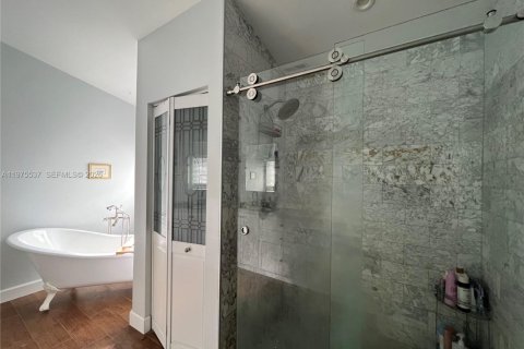 Casa en venta en Pembroke Pines, Florida, 3 dormitorios, 182.83 m2 № 2038538 - foto 13